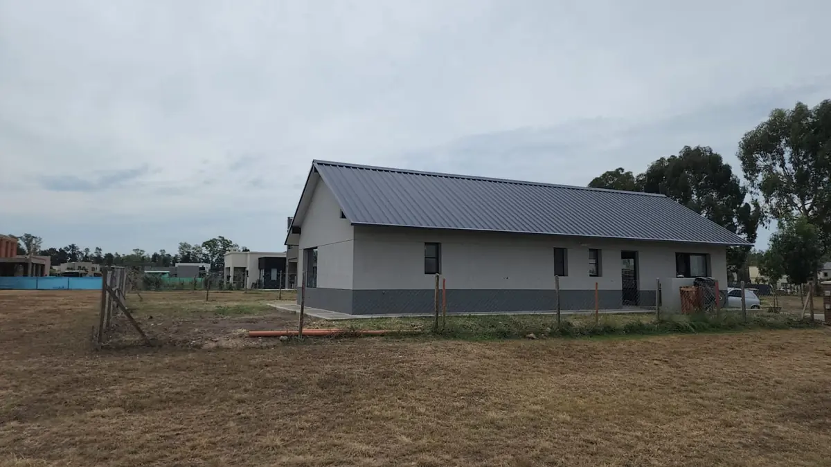 Obra Casa X2 — detalle de techo PanelYA